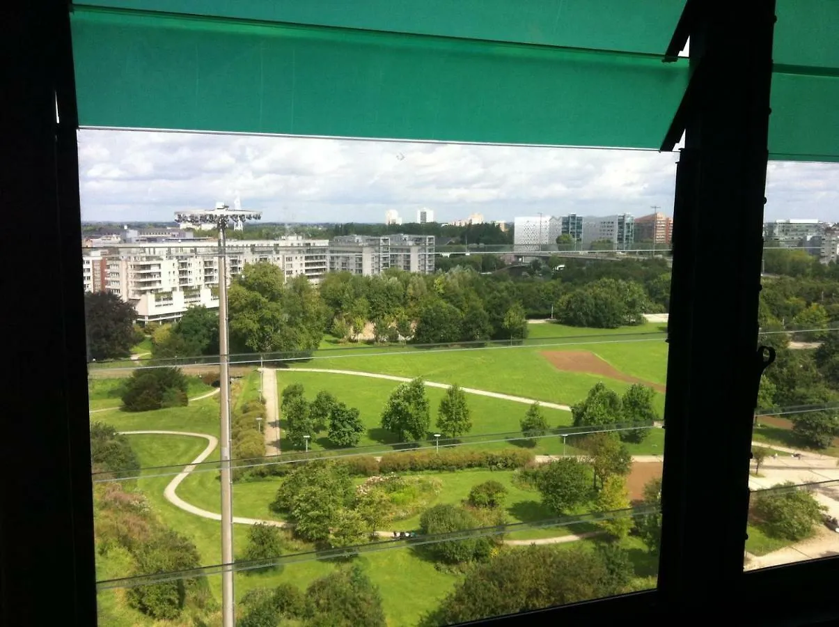 Apartment Studios De Standing - Emeraude - Lille Euralille France