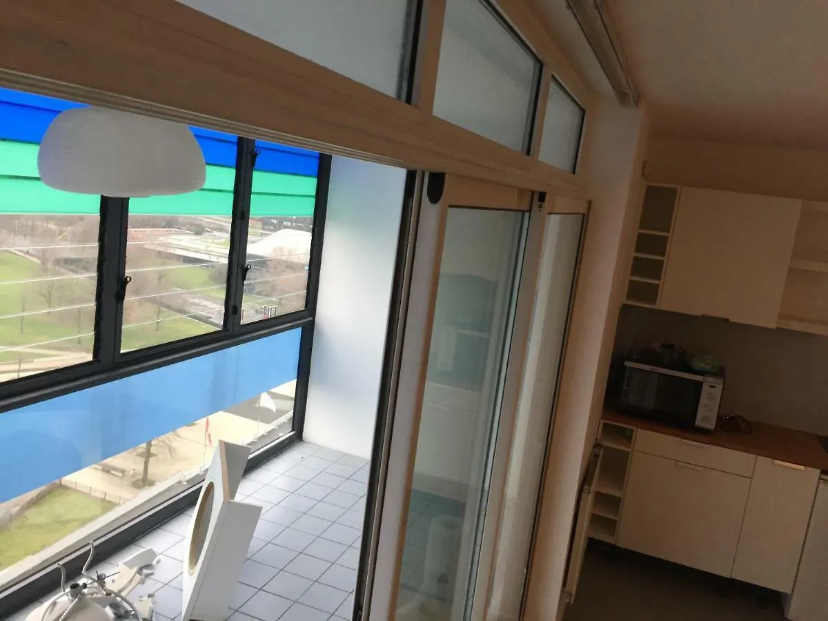 Apartment Studios De Standing - Emeraude - Lille Euralille France