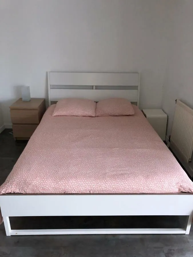 Studios De Standing - Emeraude - Lille Euralille Apartment